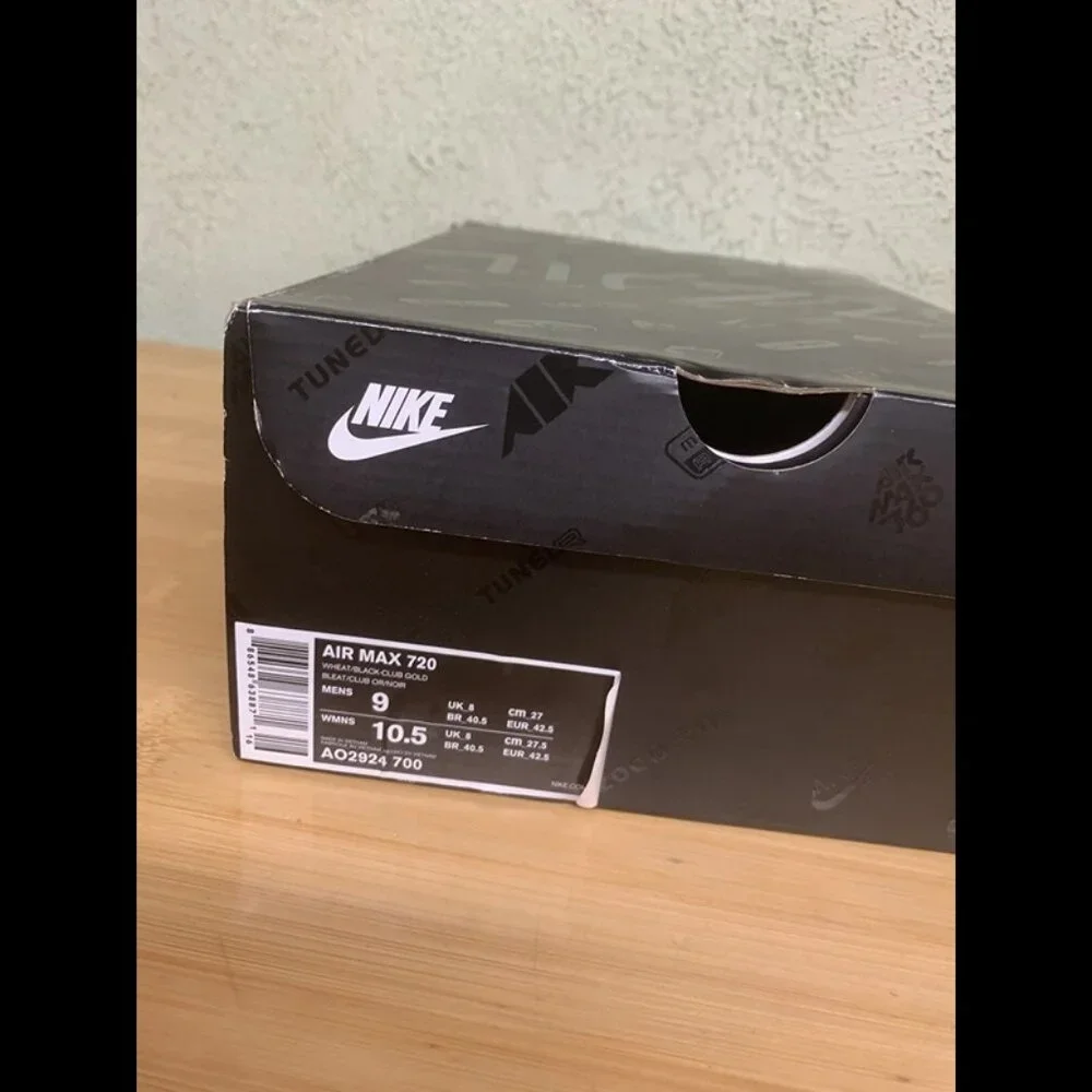 Size 9 - Nike‎ Air Max 720 Desert 2019